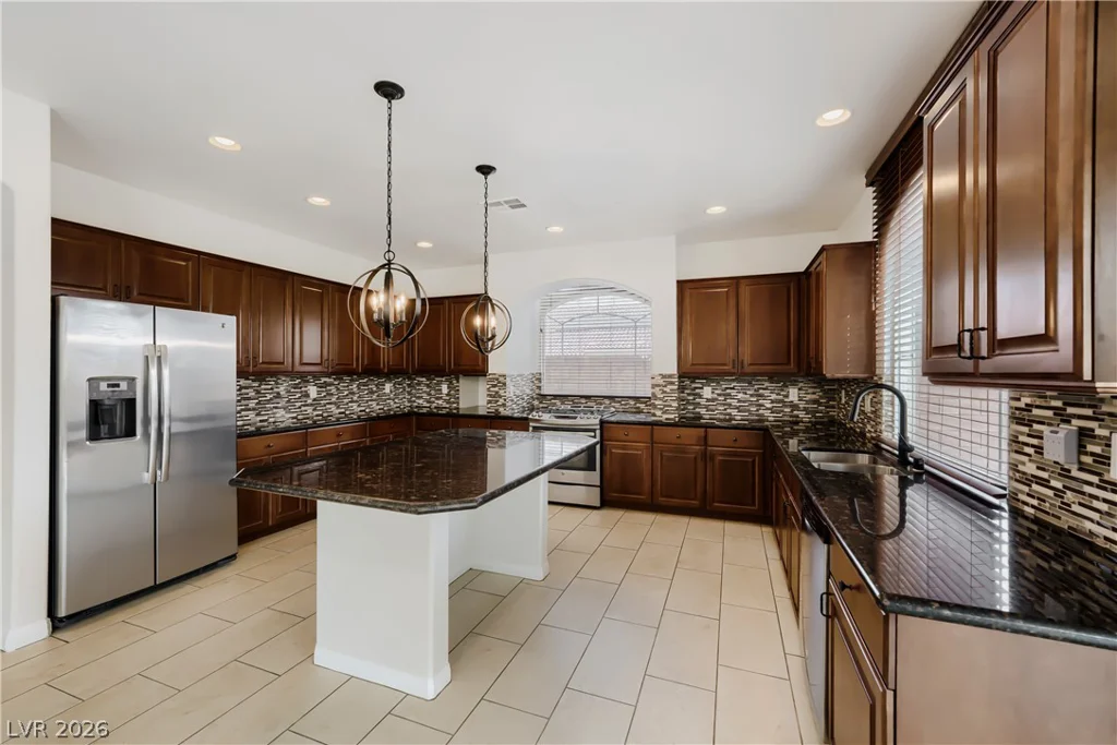 9728 Golden Thread, Las Vegas, NV 89141