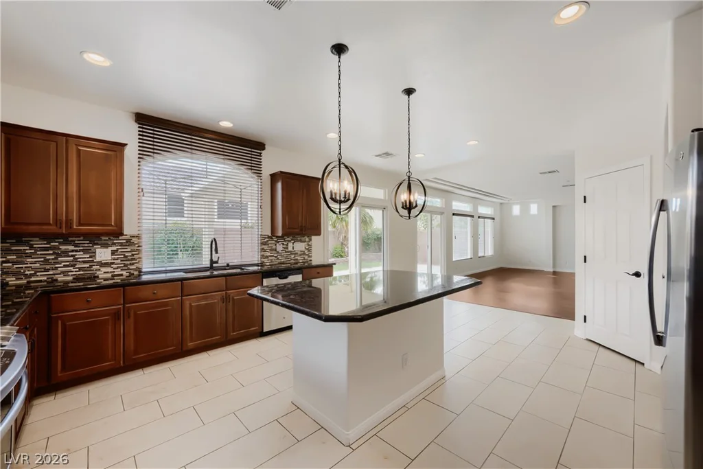 9728 Golden Thread, Las Vegas, NV 89141