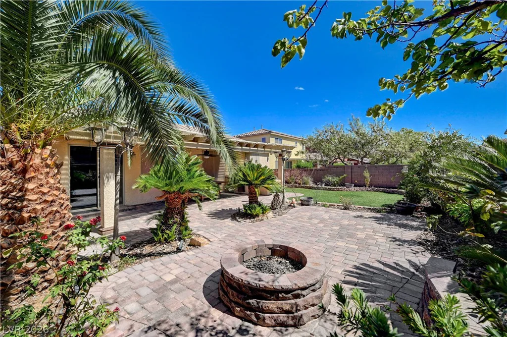 7473 Pepperbox, Las Vegas, NV 89179