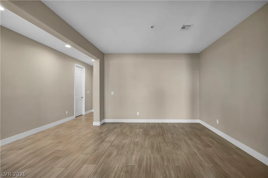 7128 Port Stephens, North Las Vegas, NV 89084