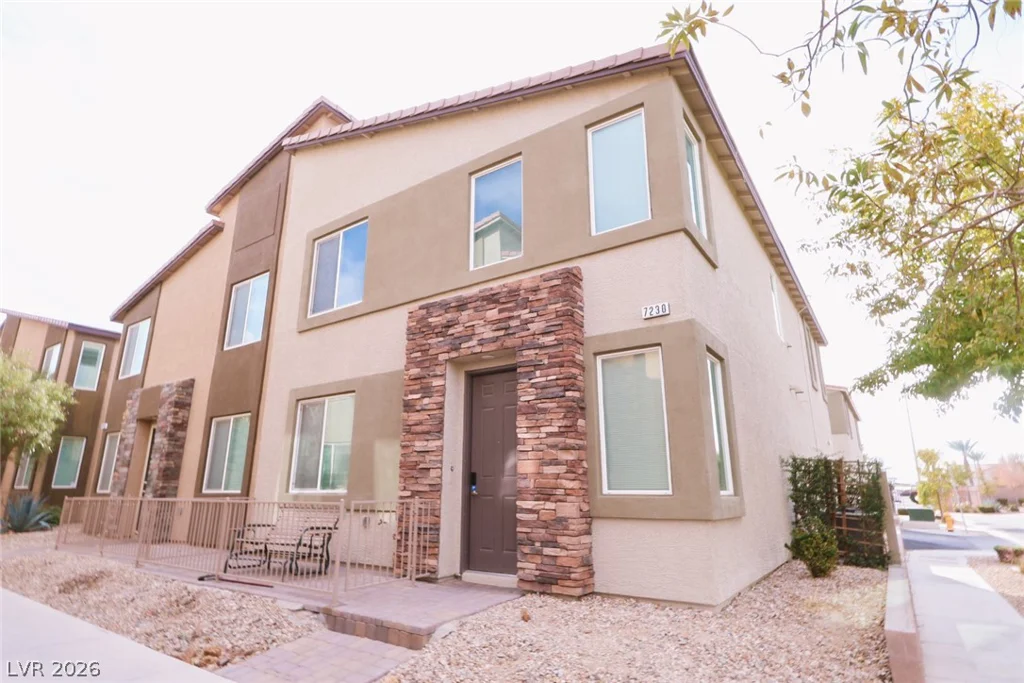 7230 Halo Falls, North Las Vegas, NV 89084