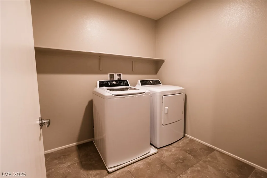 7230 Halo Falls, North Las Vegas, NV 89084