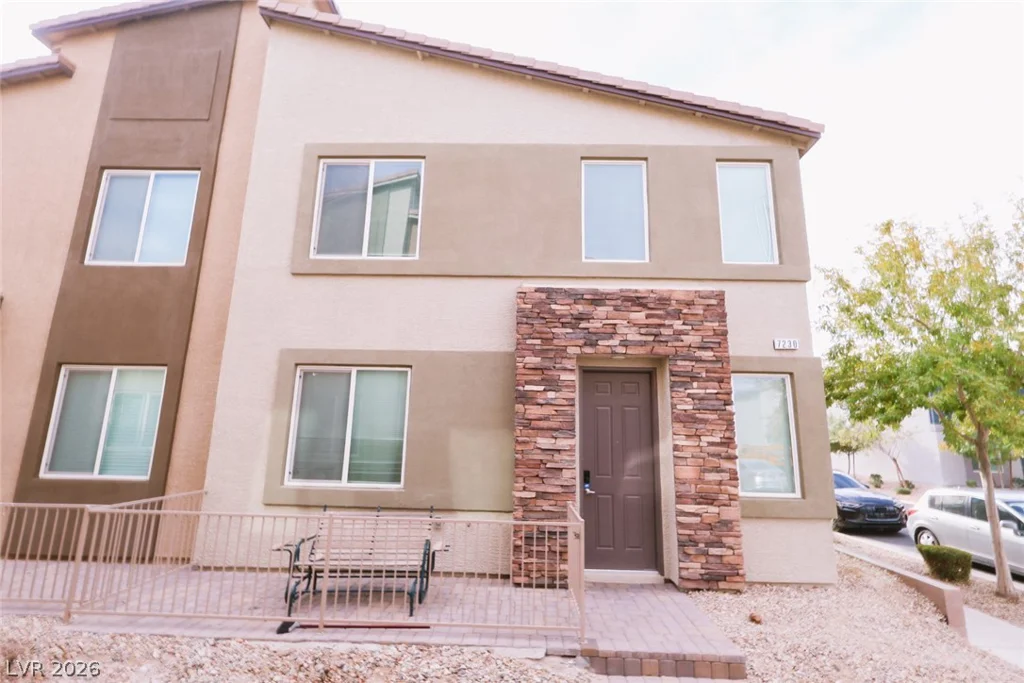 7230 Halo Falls, North Las Vegas, NV 89084