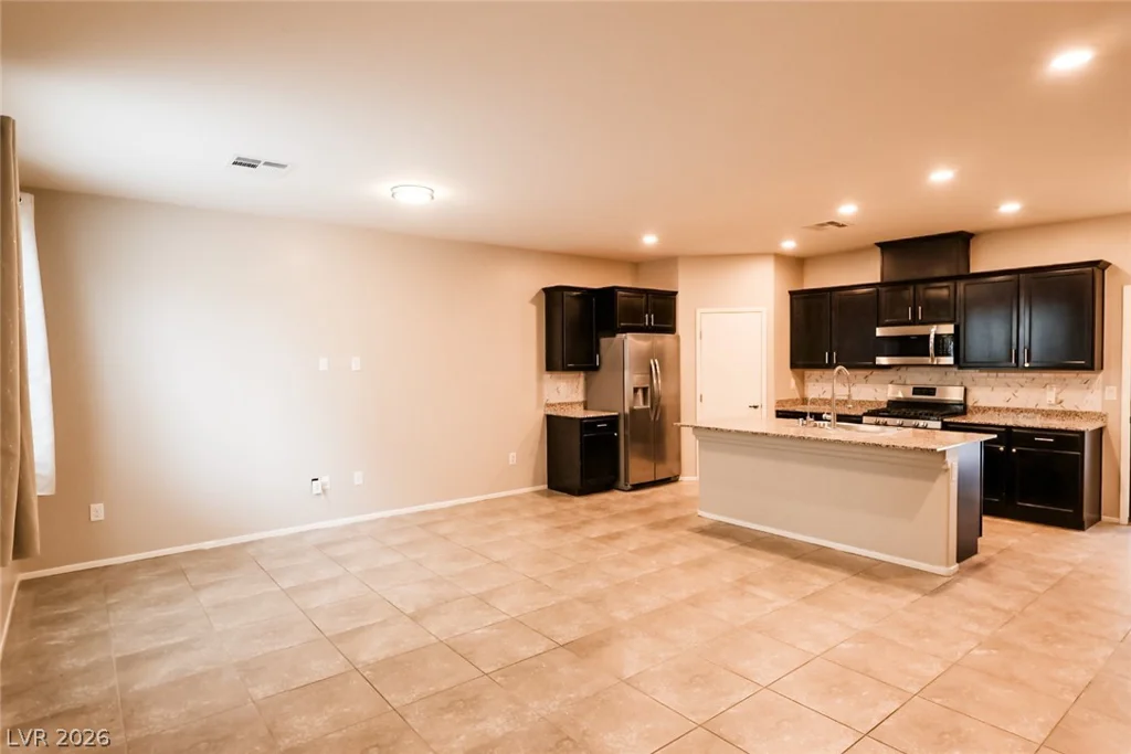 7230 Halo Falls, North Las Vegas, NV 89084