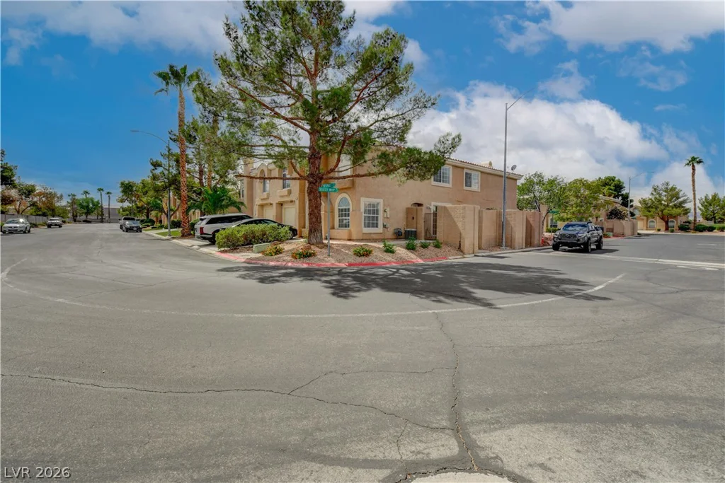 9671 Quick Draw, Las Vegas, NV 89123