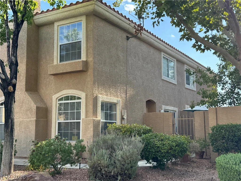 9671 Quick Draw, Las Vegas, NV 89123