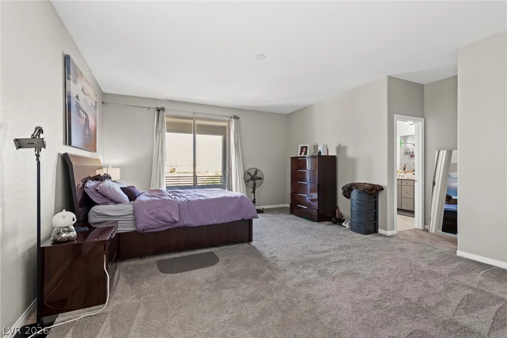 10676 Glowing Dawn, Las Vegas, NV 89135
