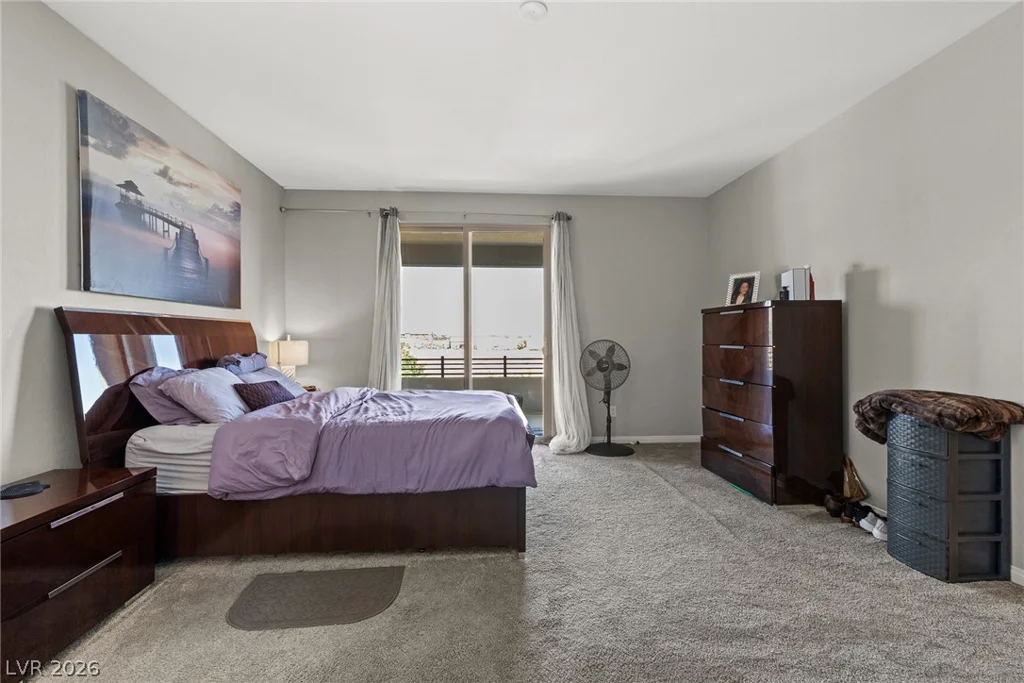 10676 Glowing Dawn, Las Vegas, NV 89135