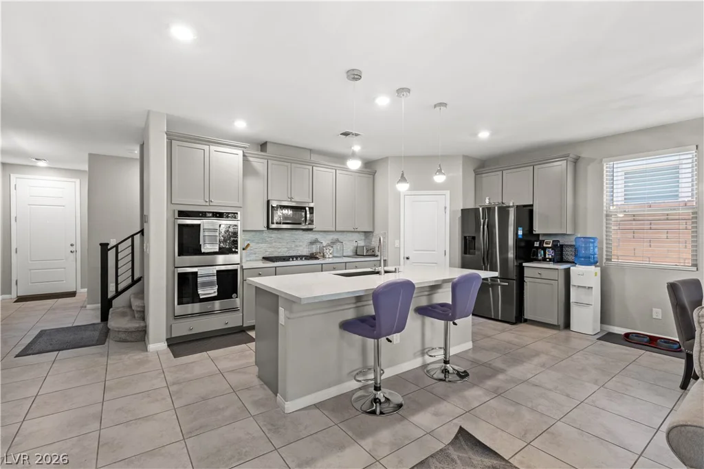 10676 Glowing Dawn, Las Vegas, NV 89135