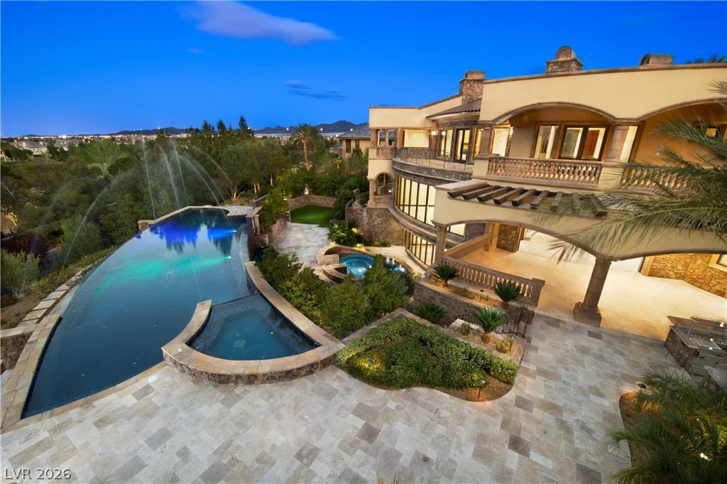 18 Olympia Hills, Las Vegas, NV 89141