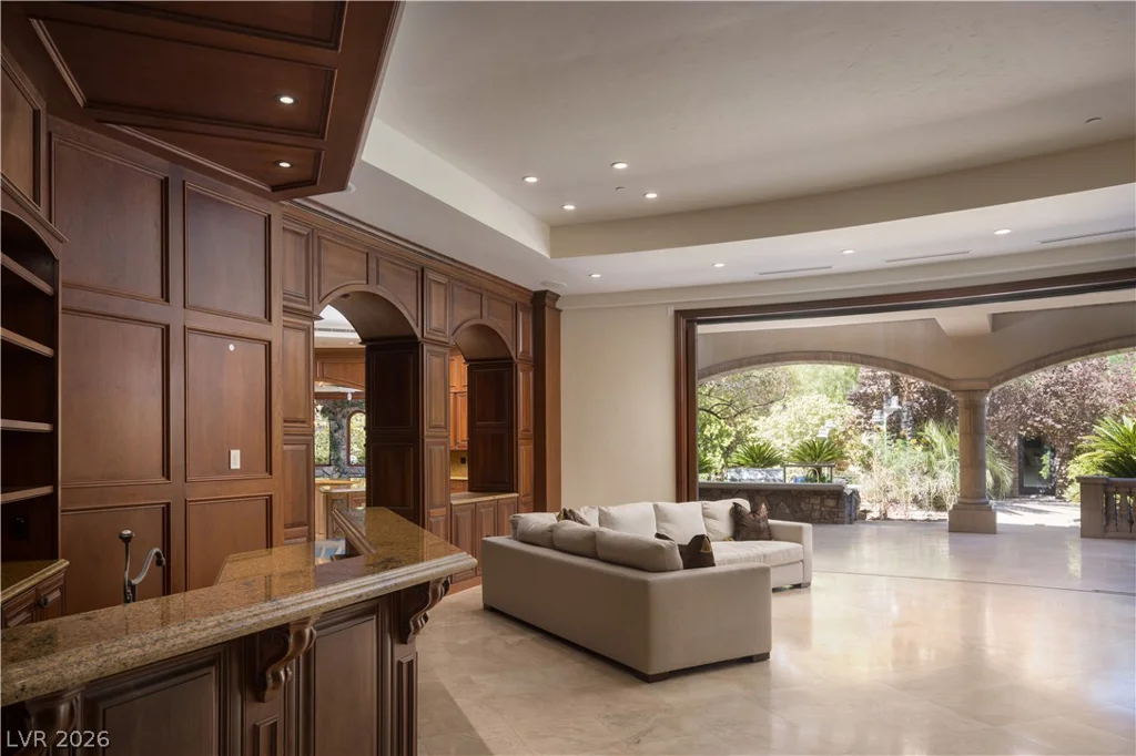 18 Olympia Hills, Las Vegas, NV 89141