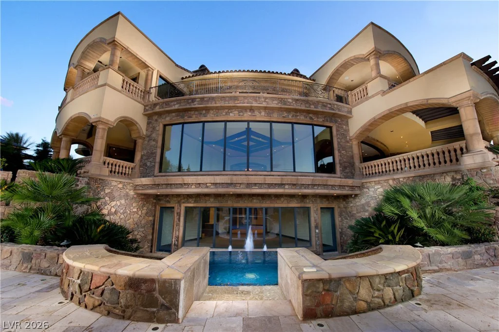 18 Olympia Hills, Las Vegas, NV 89141