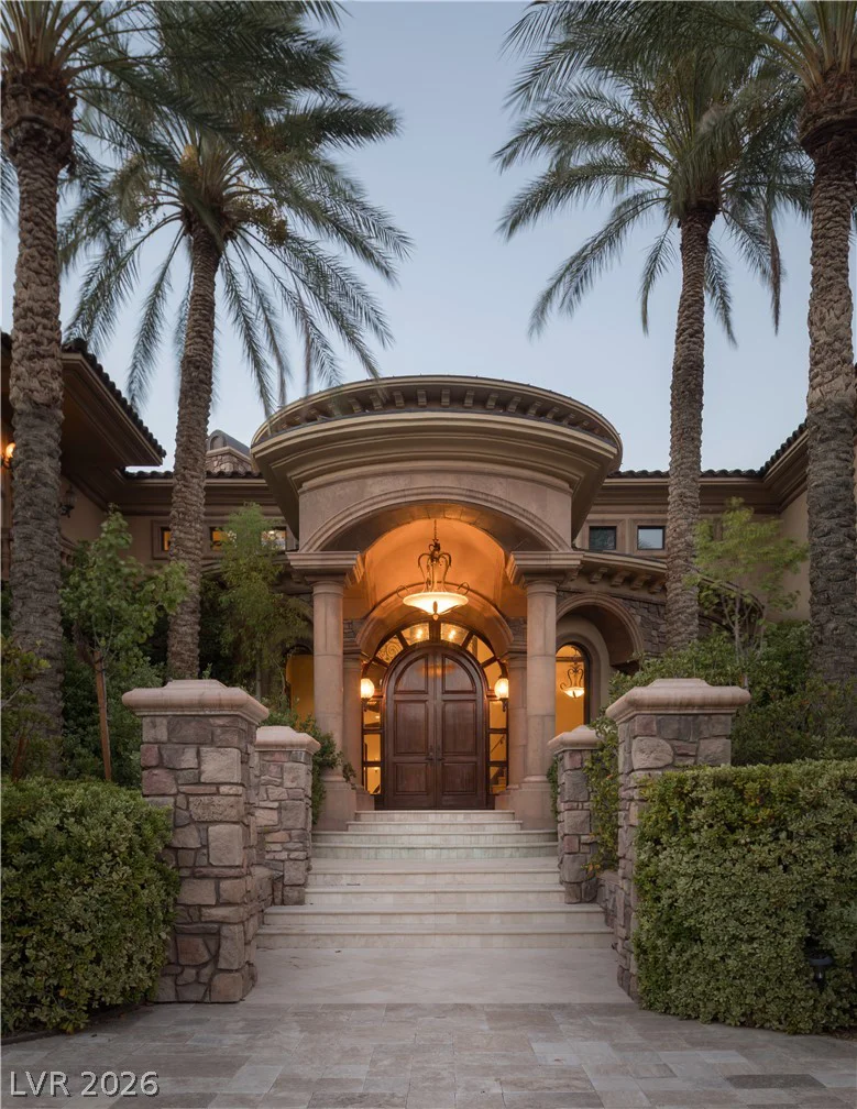 18 Olympia Hills, Las Vegas, NV 89141