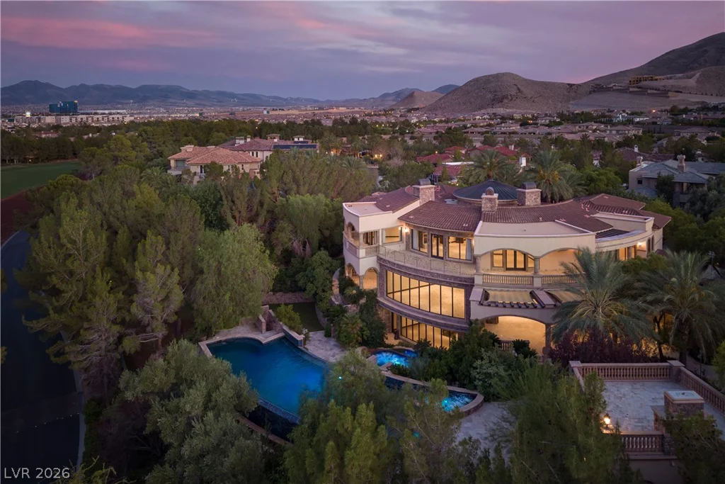 18 Olympia Hills, Las Vegas, NV 89141