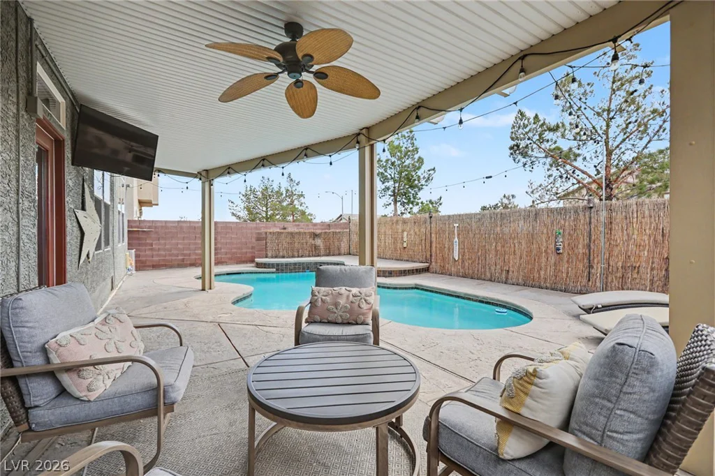 9105 Hines, Las Vegas, NV 89143