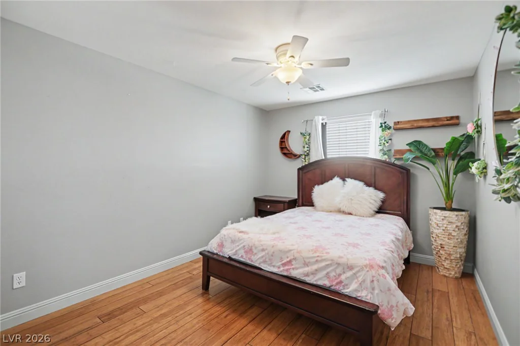 9105 Hines, Las Vegas, NV 89143
