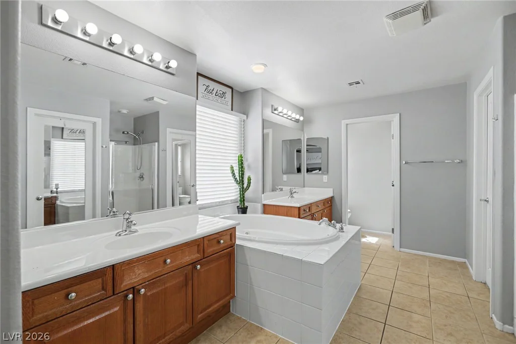 9105 Hines, Las Vegas, NV 89143