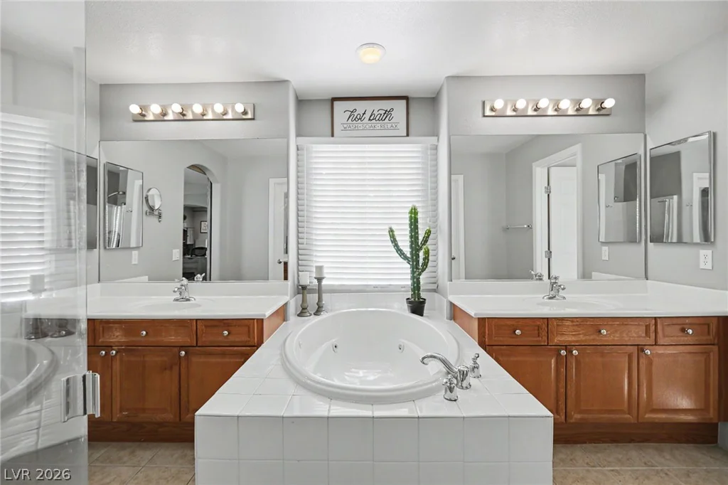 9105 Hines, Las Vegas, NV 89143