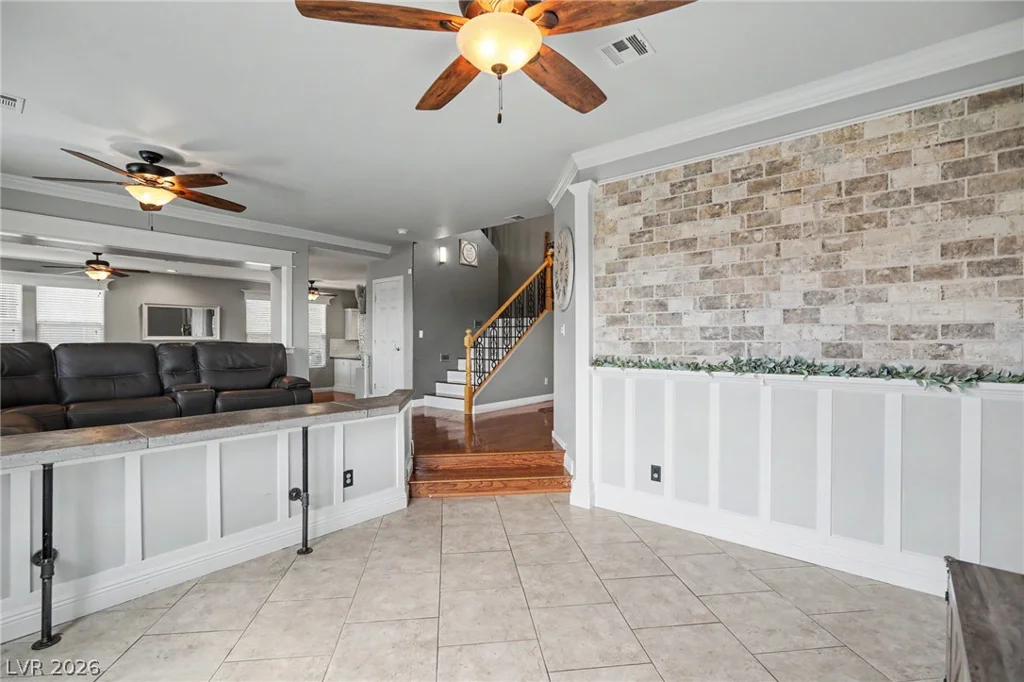 9105 Hines, Las Vegas, NV 89143