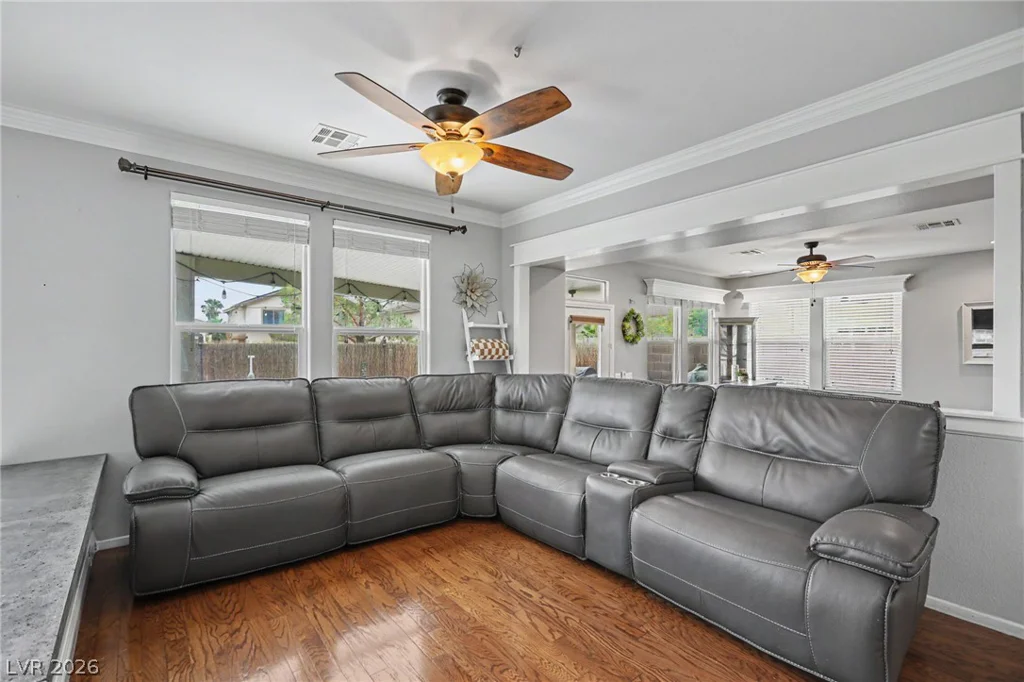 9105 Hines, Las Vegas, NV 89143