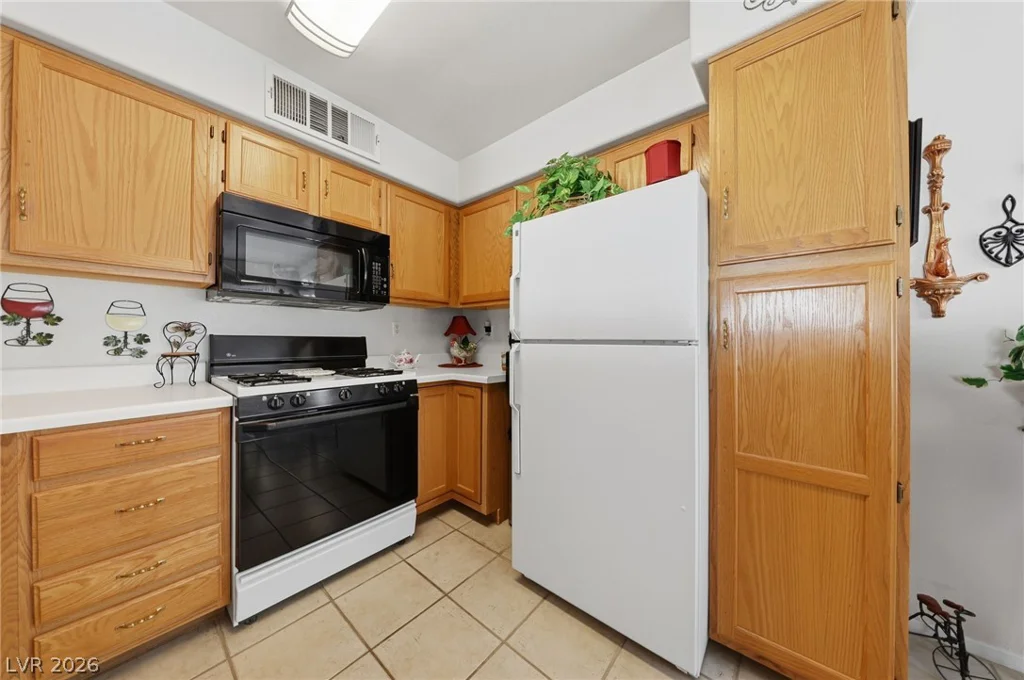 3425 Russell, Las Vegas, NV 89120