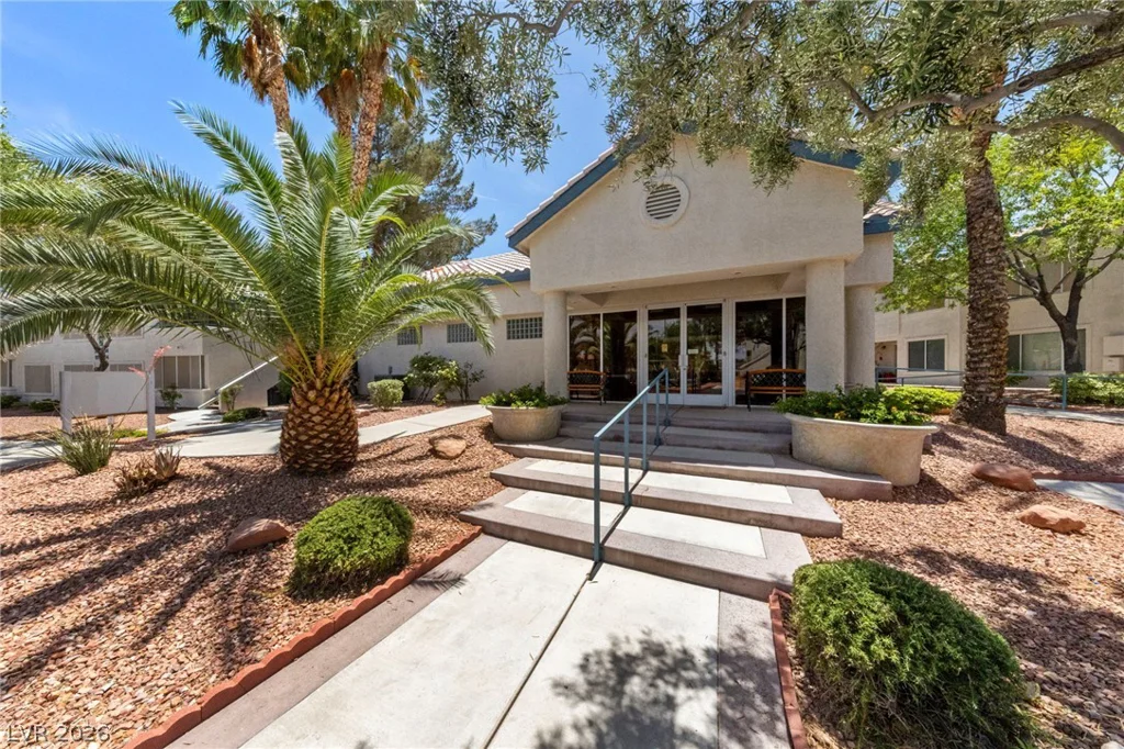 3425 Russell, Las Vegas, NV 89120