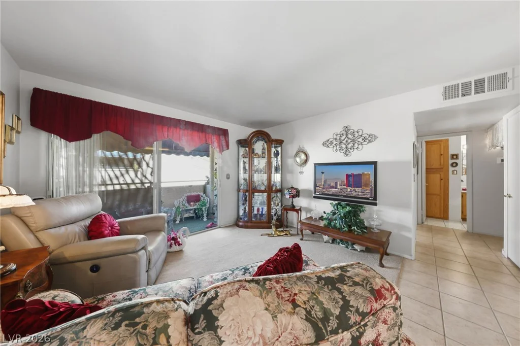 3425 Russell, Las Vegas, NV 89120