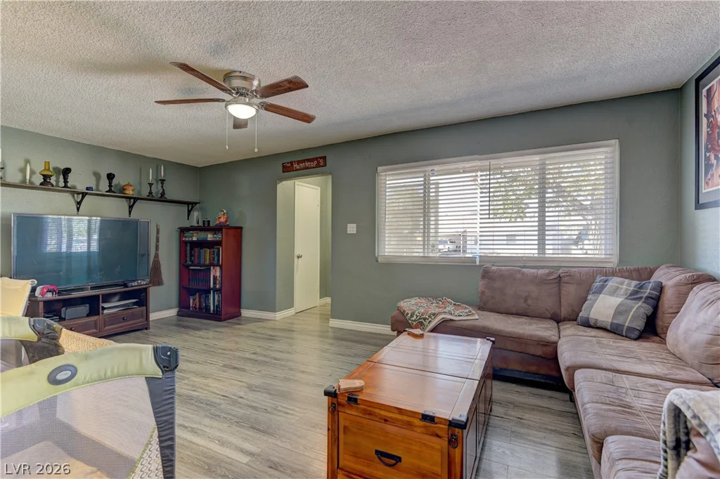 5408 Flower, Las Vegas, NV 89107