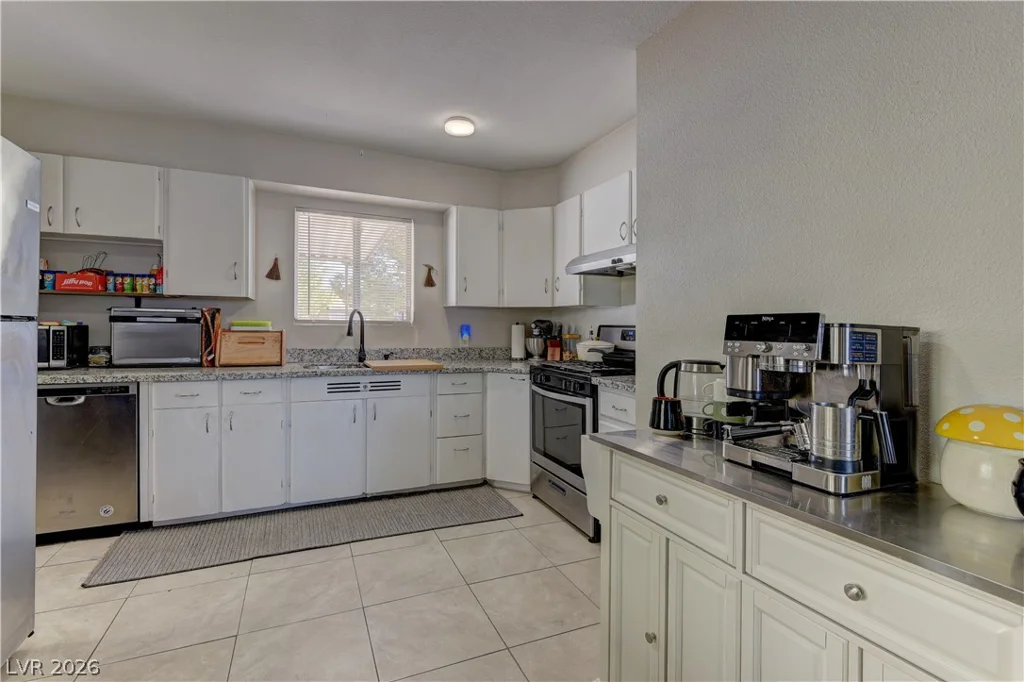 5408 Flower, Las Vegas, NV 89107