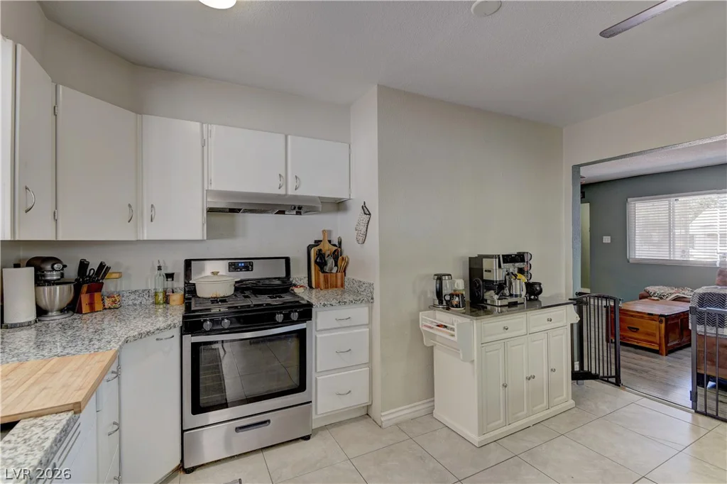 5408 Flower, Las Vegas, NV 89107