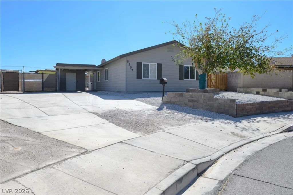 5257 Fairfax, Las Vegas, NV 89120