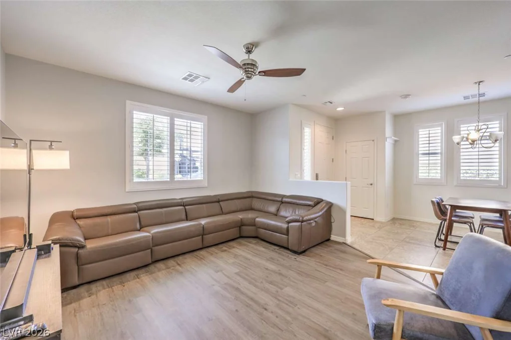 11396 Ogden Mills, Las Vegas, NV 89135