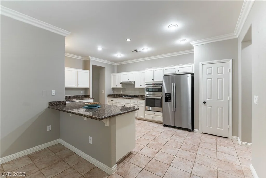 1924 Summer Pine, Las Vegas, NV 89134