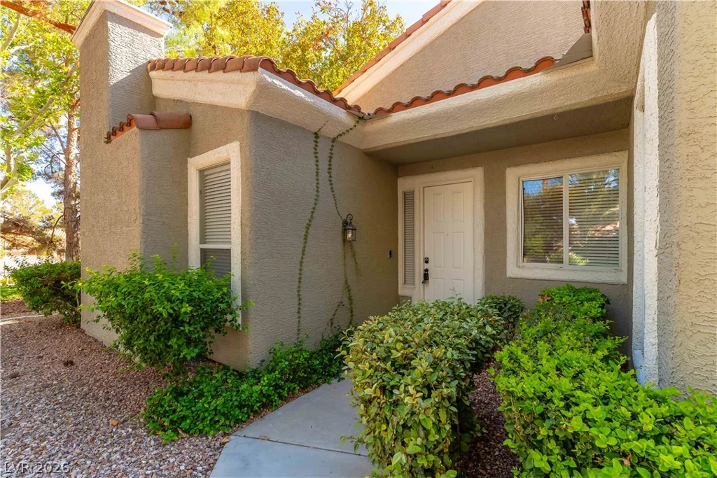 1924 Summer Pine, Las Vegas, NV 89134