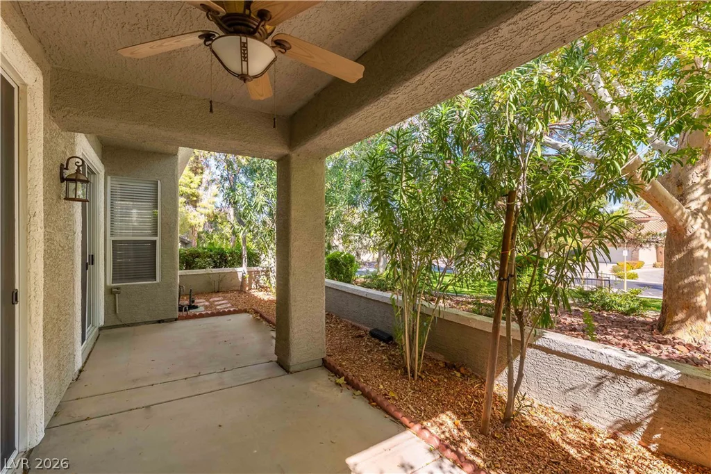 1924 Summer Pine, Las Vegas, NV 89134
