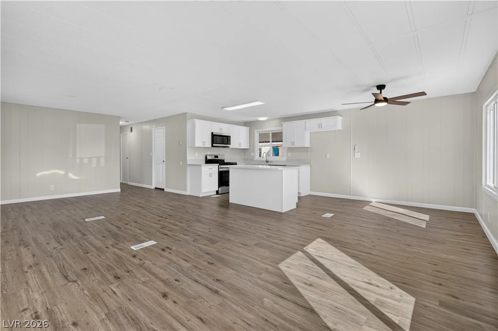 3355 Haleakala, Las Vegas, NV 89122
