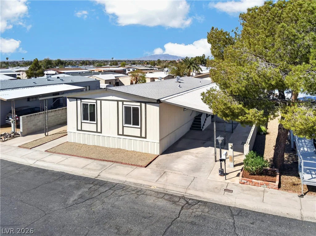 3355 Haleakala, Las Vegas, NV 89122