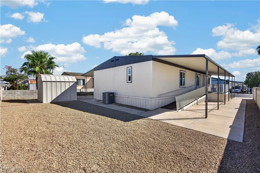 3355 Haleakala, Las Vegas, NV 89122