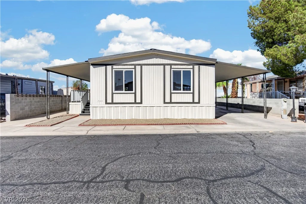3355 Haleakala, Las Vegas, NV 89122