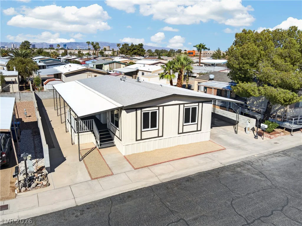 3355 Haleakala, Las Vegas, NV 89122
