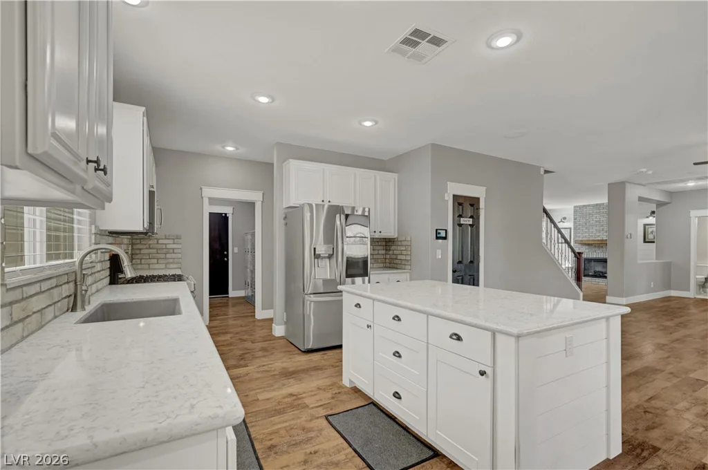 8716 Melissa Meadows, Las Vegas, NV 89131