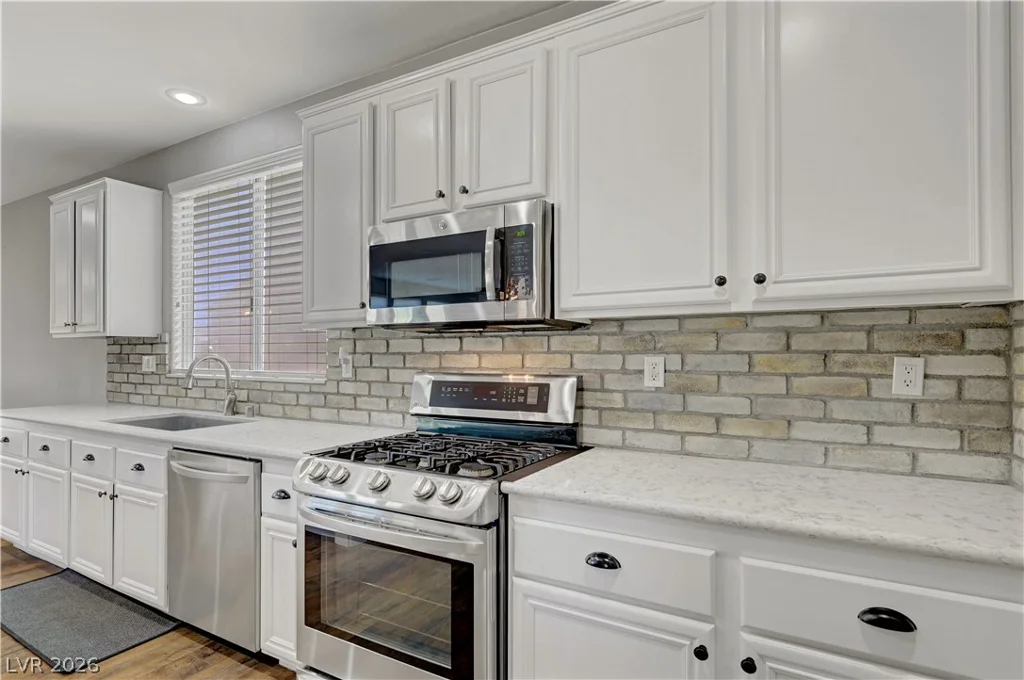 8716 Melissa Meadows, Las Vegas, NV 89131