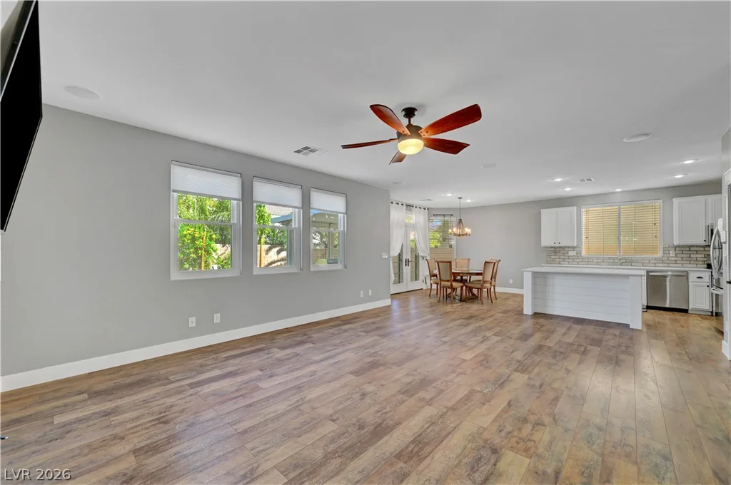 8716 Melissa Meadows, Las Vegas, NV 89131