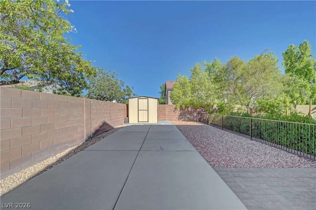 8716 Melissa Meadows, Las Vegas, NV 89131