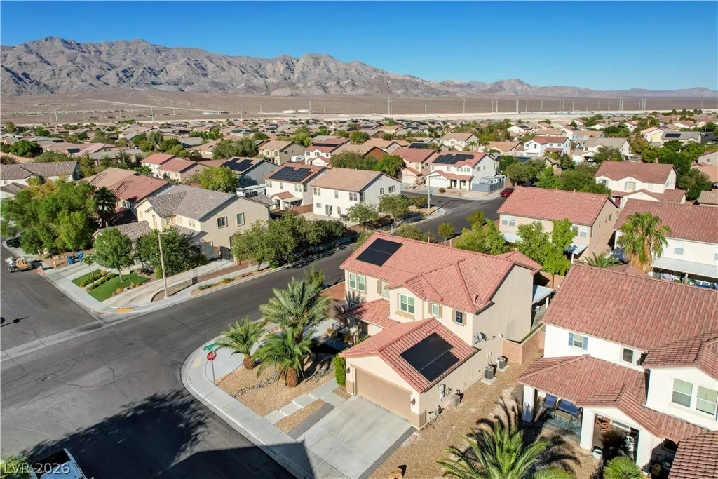 8716 Melissa Meadows, Las Vegas, NV 89131