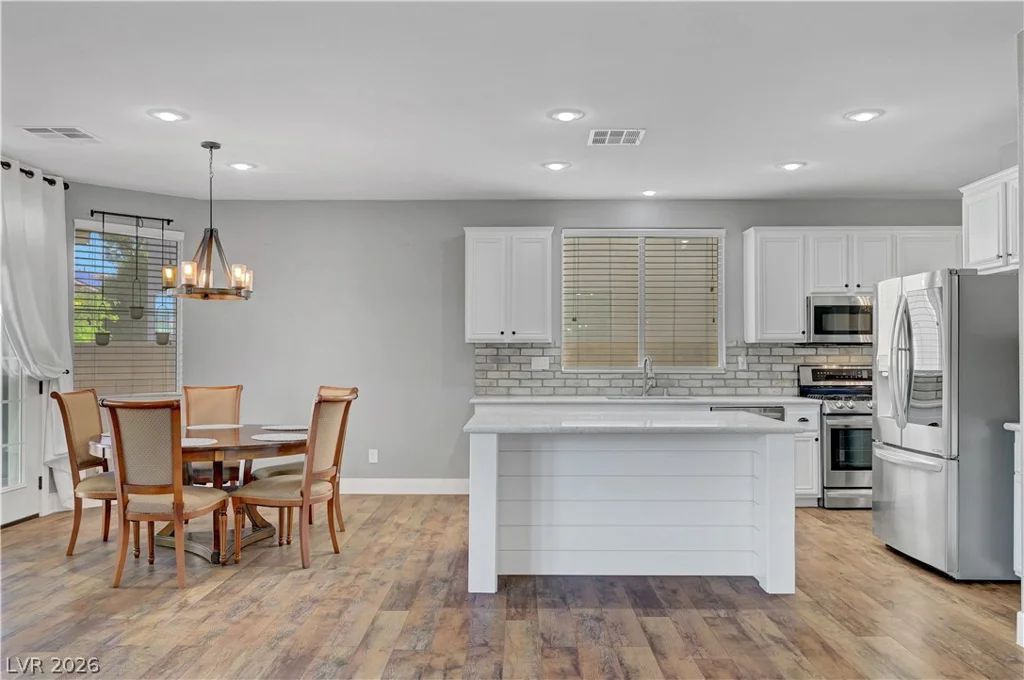 8716 Melissa Meadows, Las Vegas, NV 89131