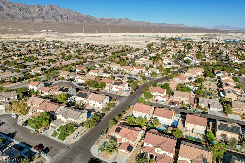 8716 Melissa Meadows, Las Vegas, NV 89131