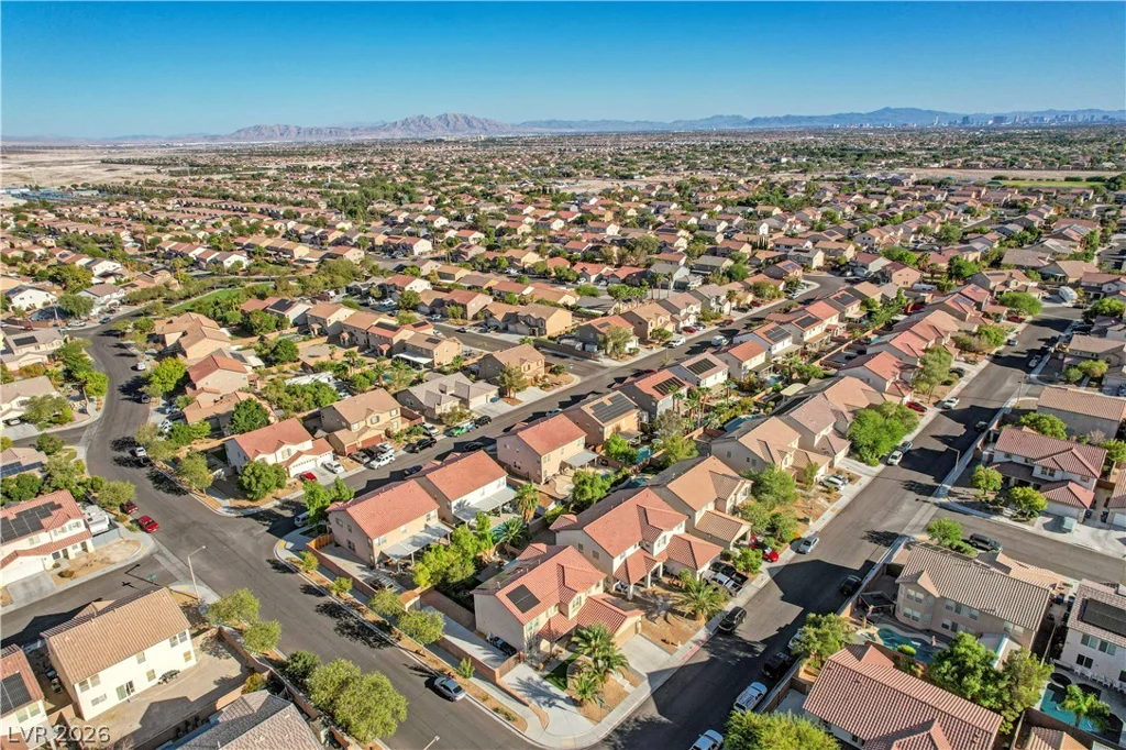 8716 Melissa Meadows, Las Vegas, NV 89131
