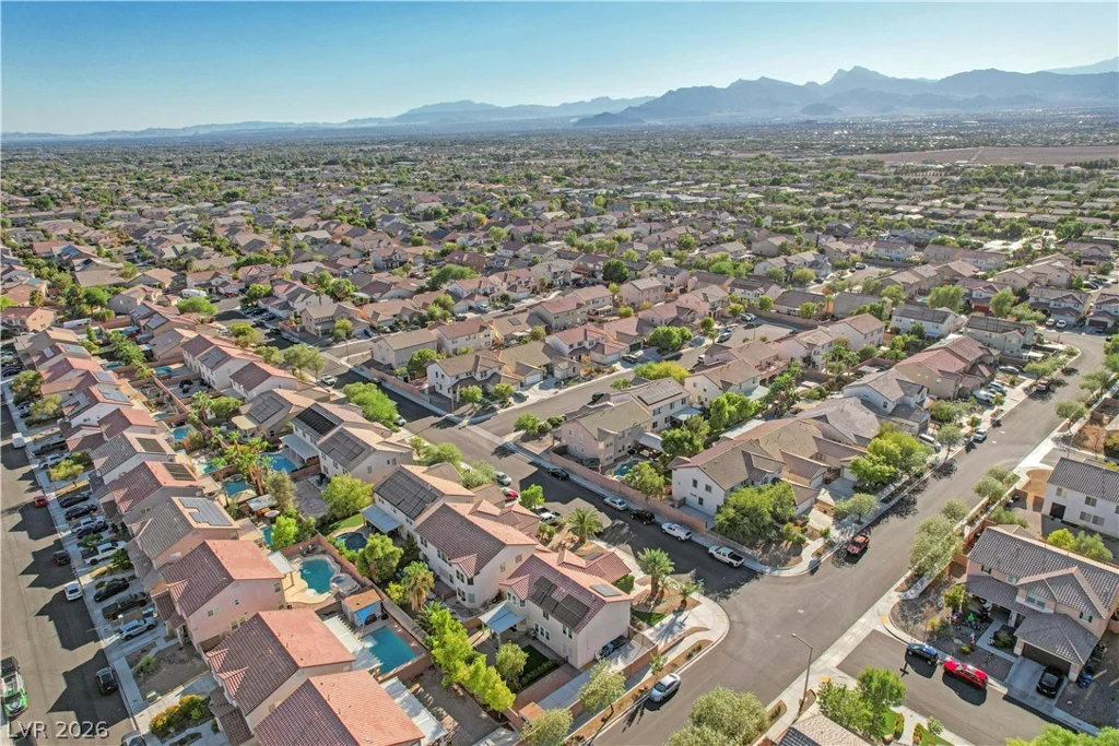 8716 Melissa Meadows, Las Vegas, NV 89131