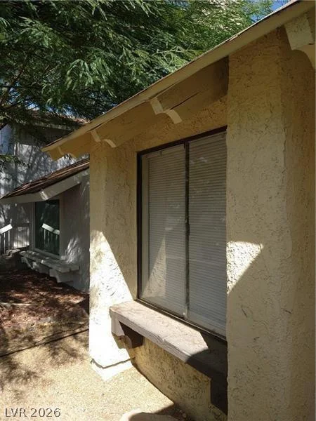 4760 Woodridge, Las Vegas, NV 89121